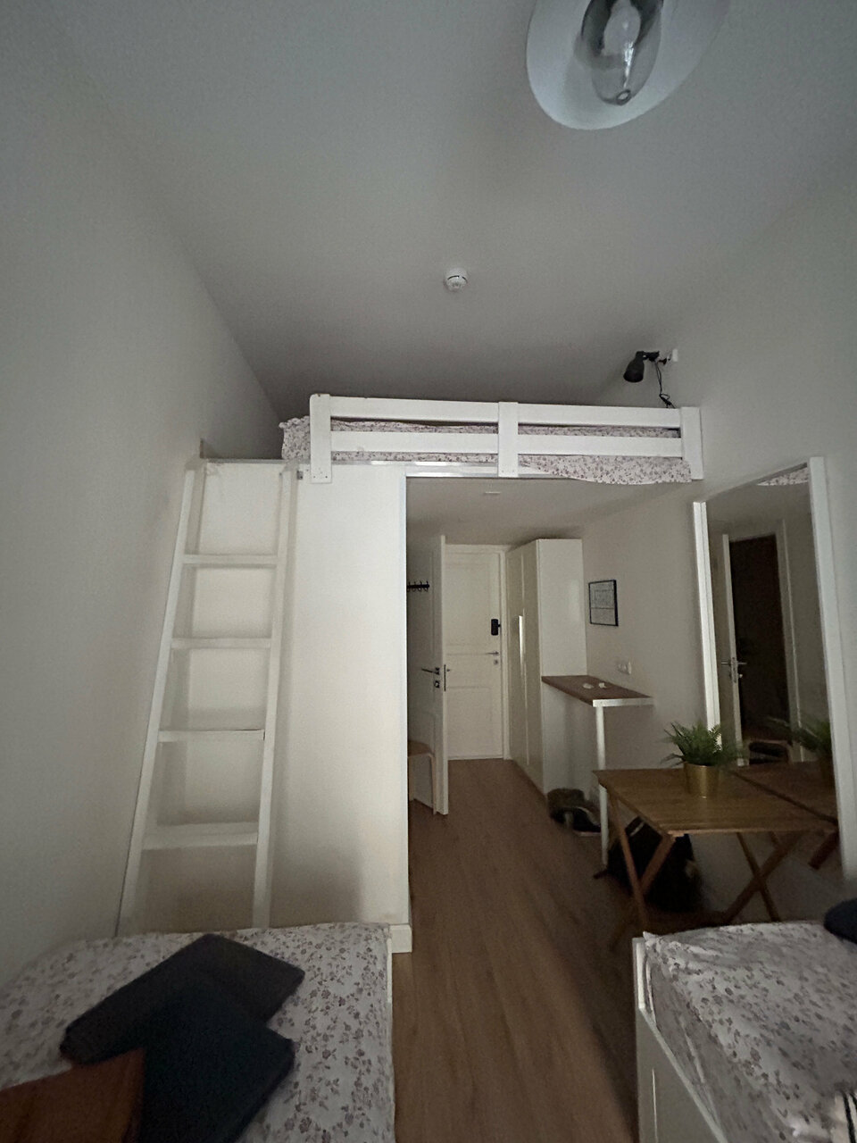 Хостел Bigland House Санкт-Петербург