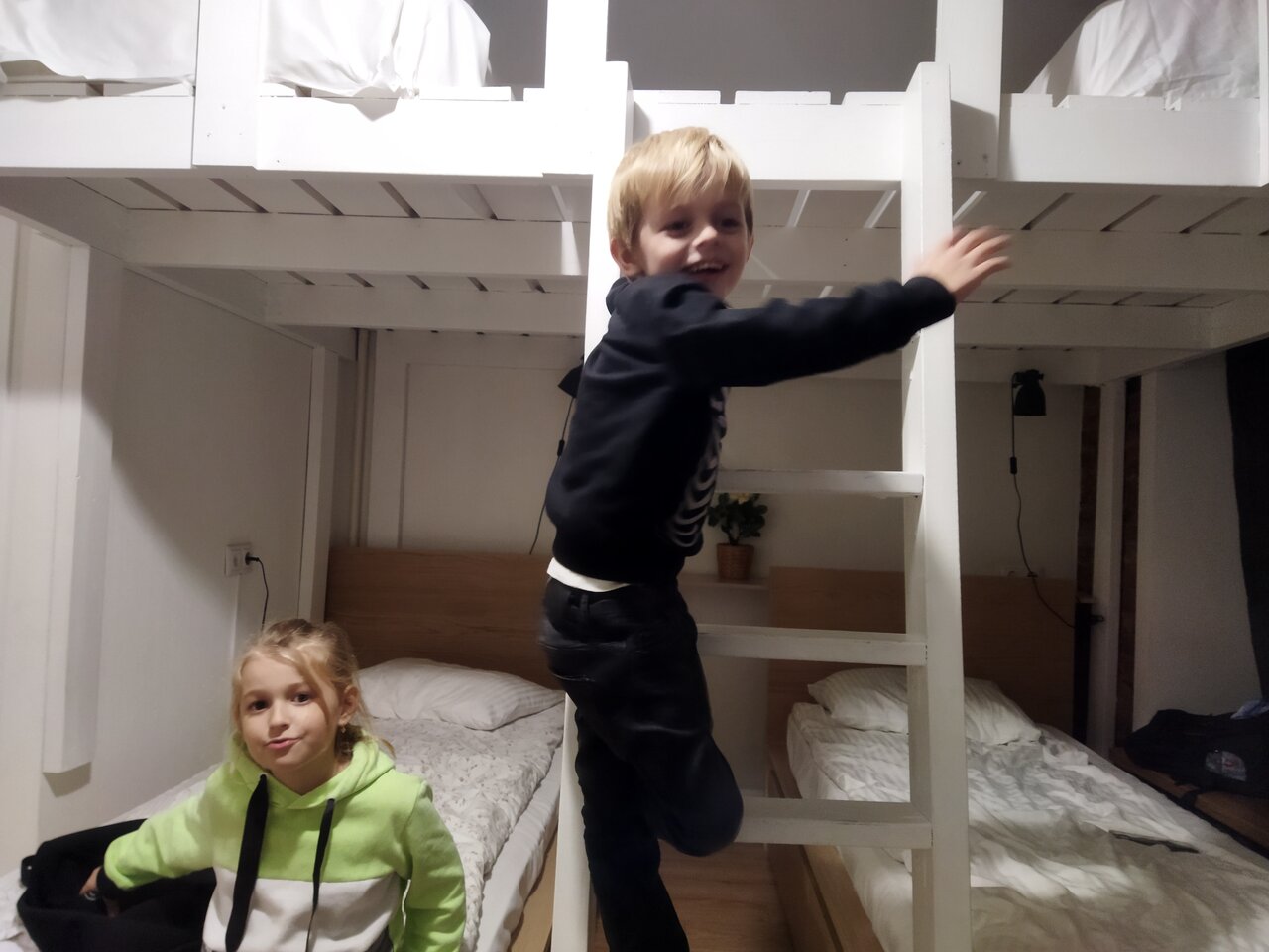 Хостел Bigland House Санкт-Петербург-59