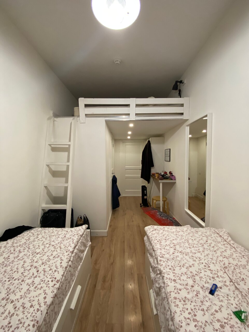 Хостел Bigland House Санкт-Петербург