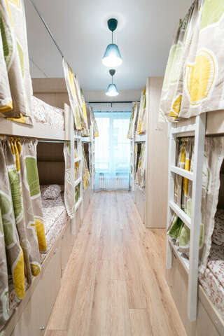 Хостел Bigland House Санкт-Петербург Общий 8-местный номер с удобствами в номере-1